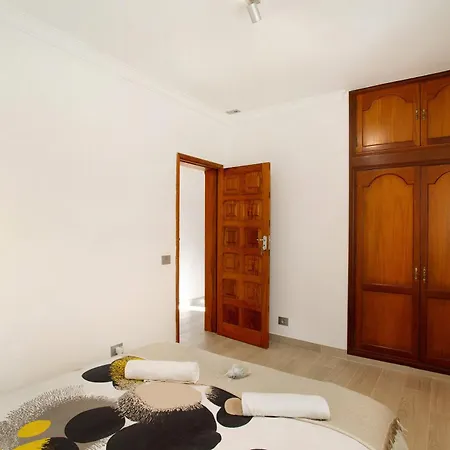 Artiles Санта-Брихида