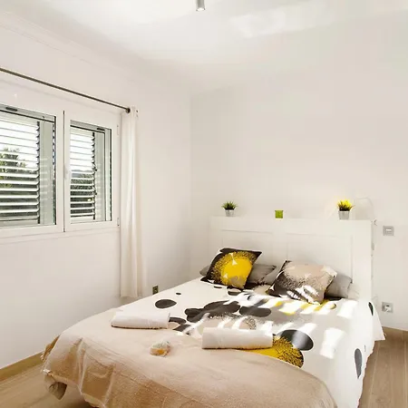 Artiles Вилла *